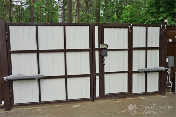 Автоматические ворота из профлиста