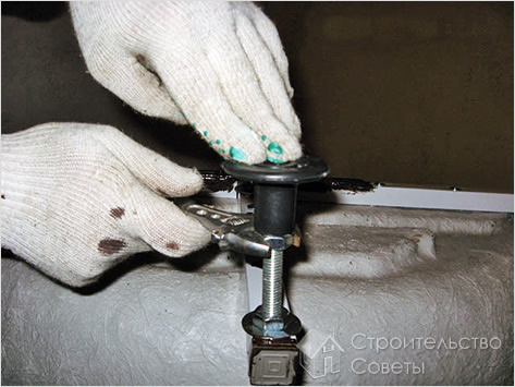 Как крепятся ножки ванной