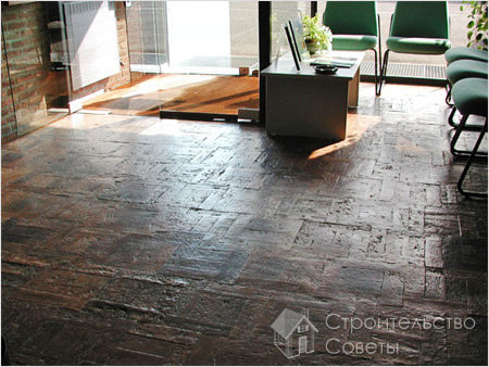 Красивый пробковый пол под старину