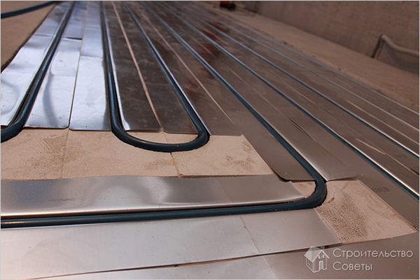 Расположение труб в канавках