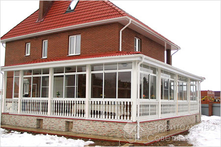 Веранда с панорамным остеклением