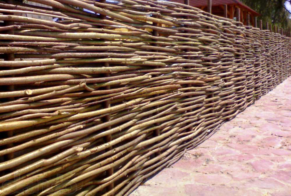 Деревянный забор типа «плетень»